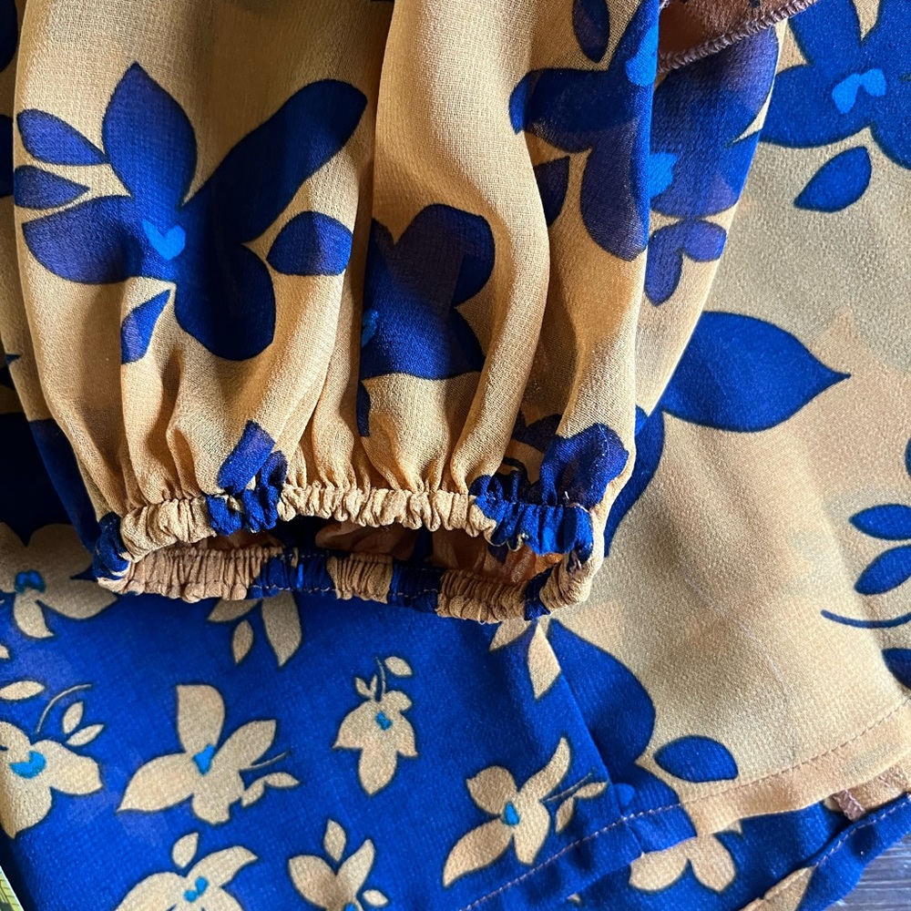 CAbi Harmony: Gold and Navy Mixed-Print Ruffle Blouse NWOT Sz S - Picture 8 of 9